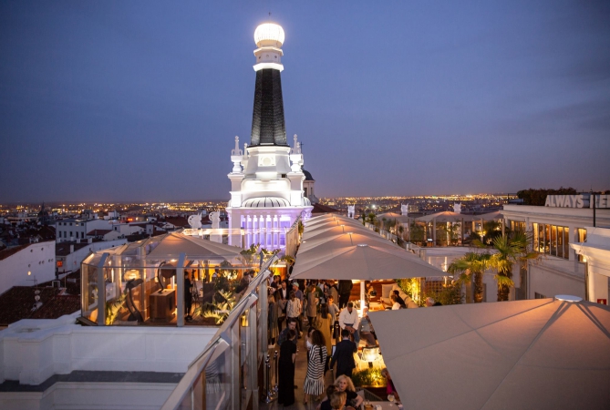 idées evjf madrid - soirée evjf sur un rooftop