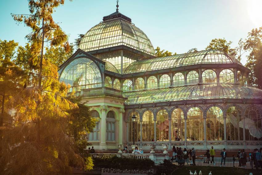 se promener dans le parc du retiro a madrid pour un evjf